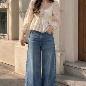 cream floral ruched top paired with oversized…